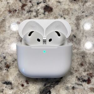 AirPods4 with Noise Cancelation